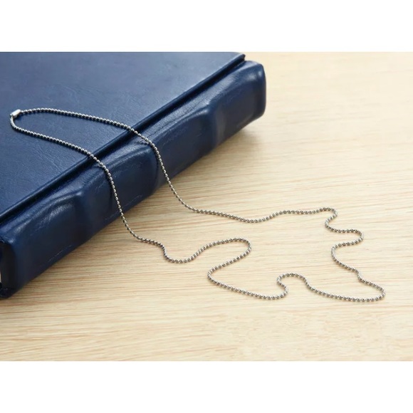 LGBTQ 🏳️‍🌈 Rainbow 🌈 “Proud”  Square Necklace - Picture 3 of 4